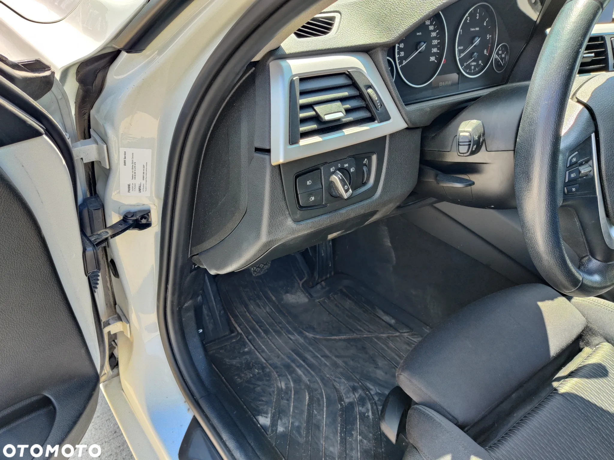 BMW Seria 3 316d Luxury Line EU6 - 34