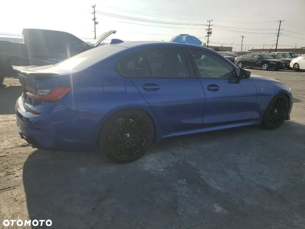 BMW Seria 3 330i M Sport - 4