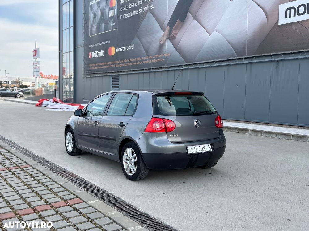 Volkswagen Golf 1.9 TDI Sportline - 3