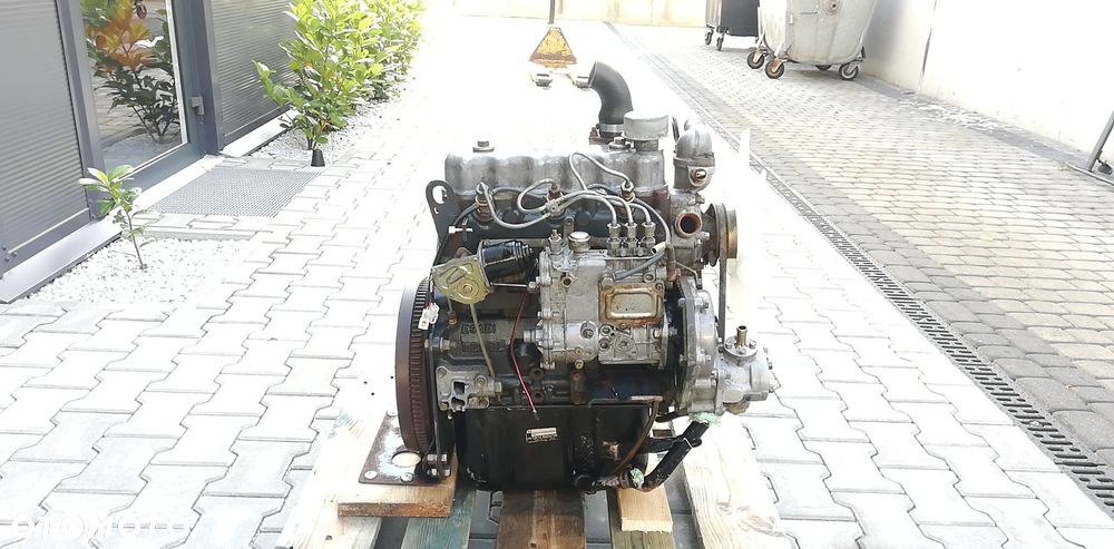 silnik ISEKI E3AE1 8130 zł netto - 9