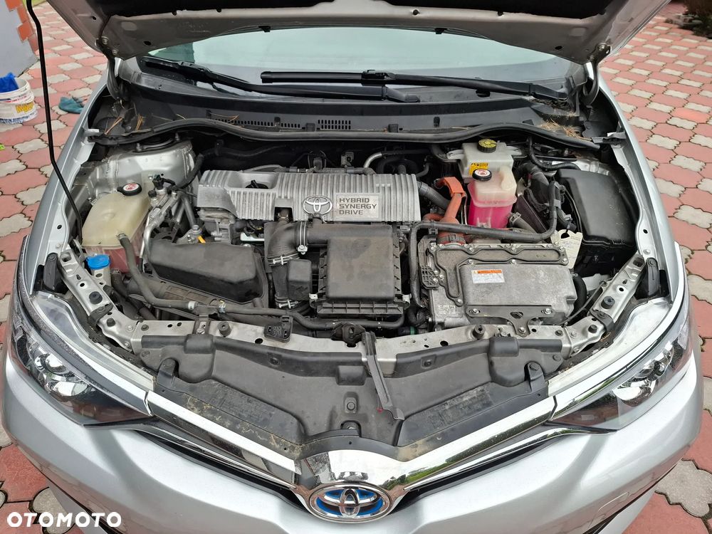 Toyota Auris 1.8 HSD Luna - 24