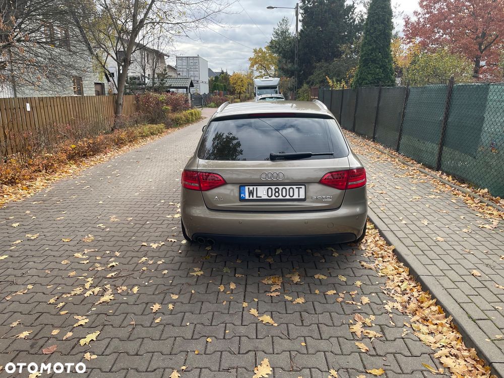 Audi A4 Avant - 4