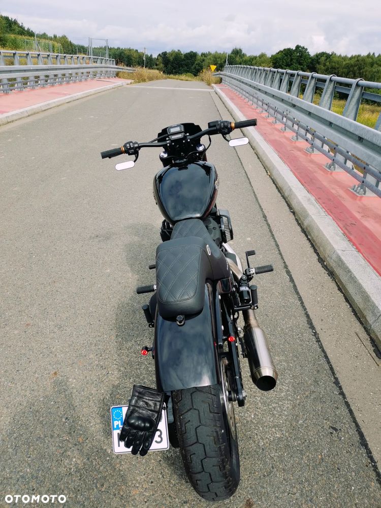 Harley-Davidson Softail Street Bob - 7