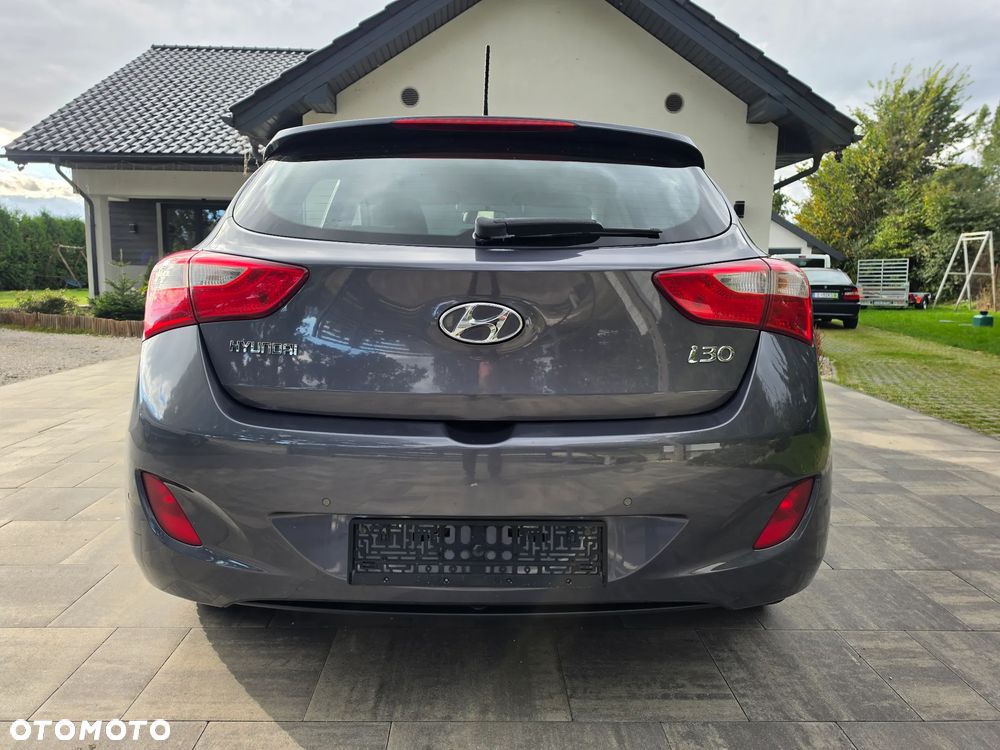 Hyundai i30 blue 1.4 Style - 7