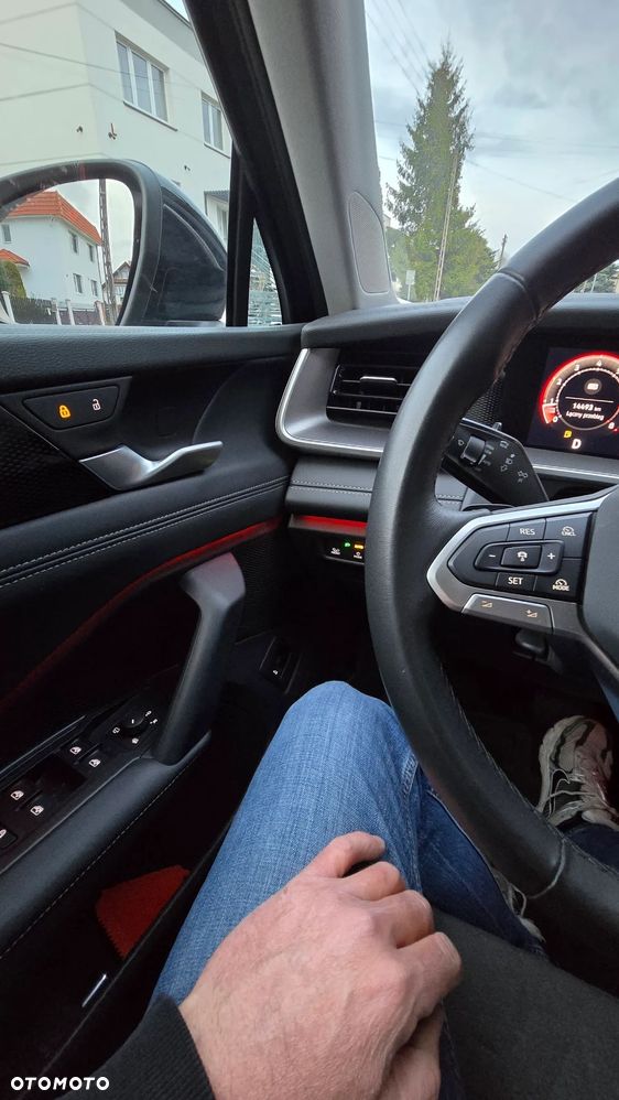 Volkswagen Tayron 2.0 TSI 4Mot Life Plus DSG - 11