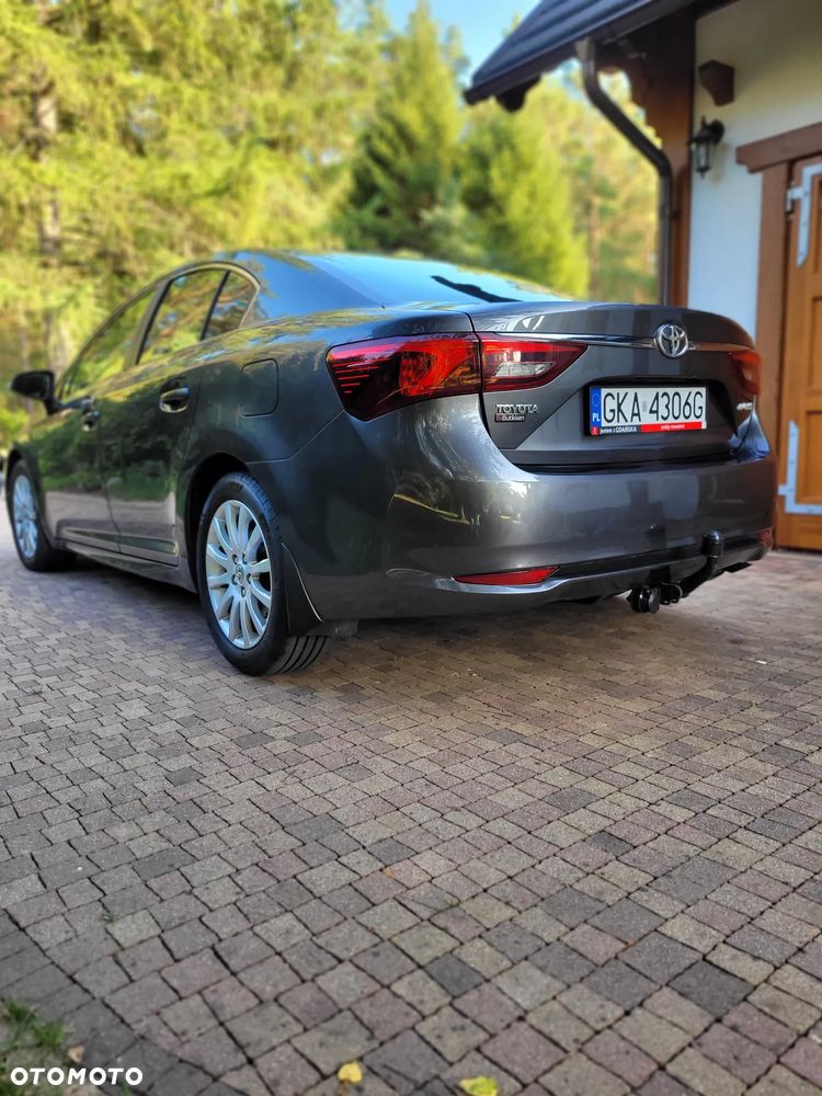 Toyota Avensis 1.6 Life - 6