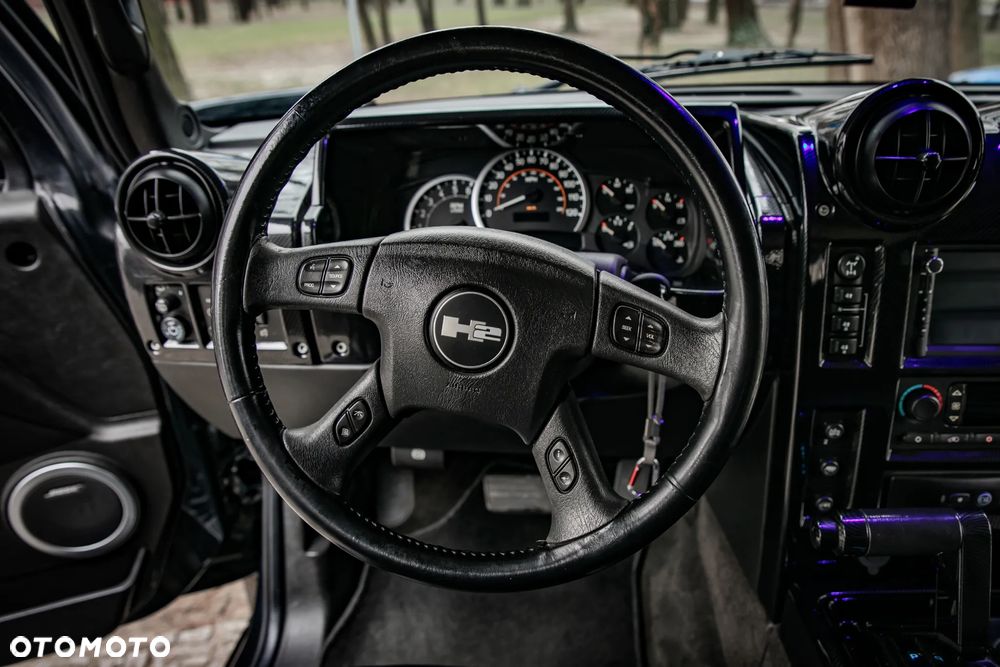 Hummer H2 - 18