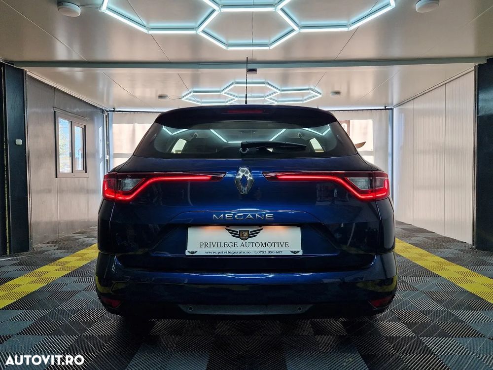 Renault Megane BLUE dCi 115 EDC BUSINESS EDITION - 6