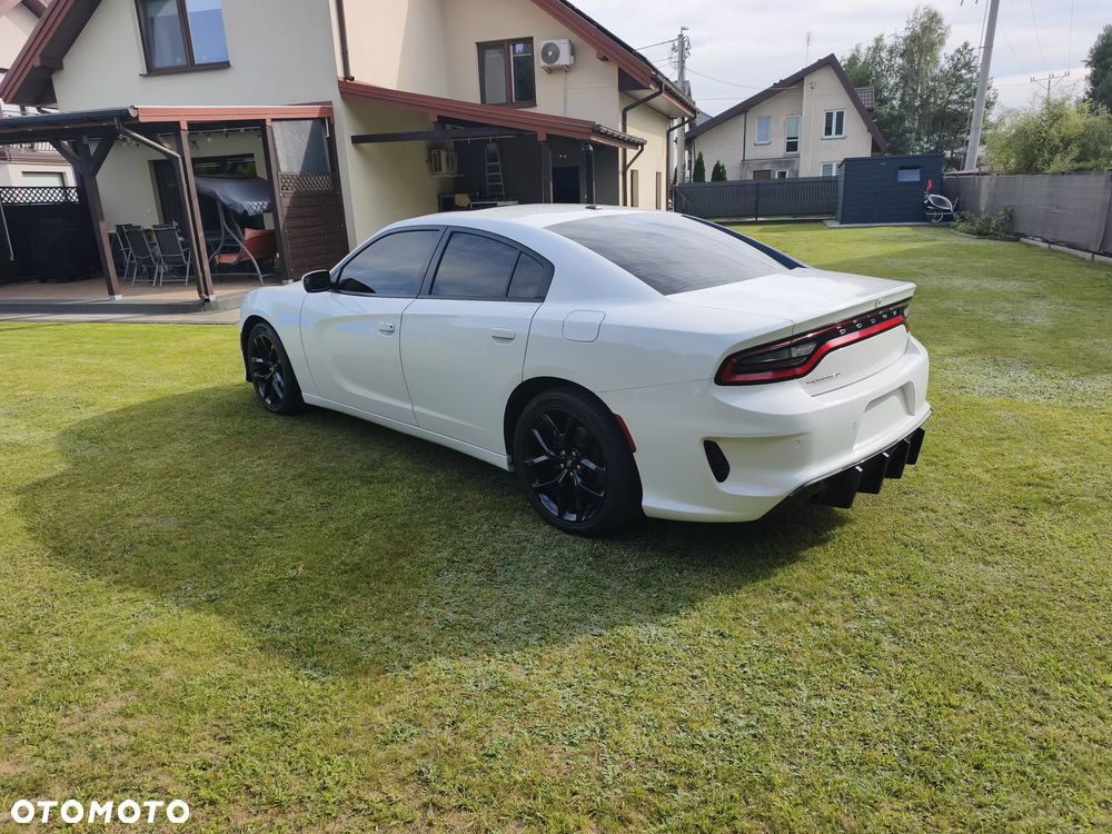Dodge Charger - 5