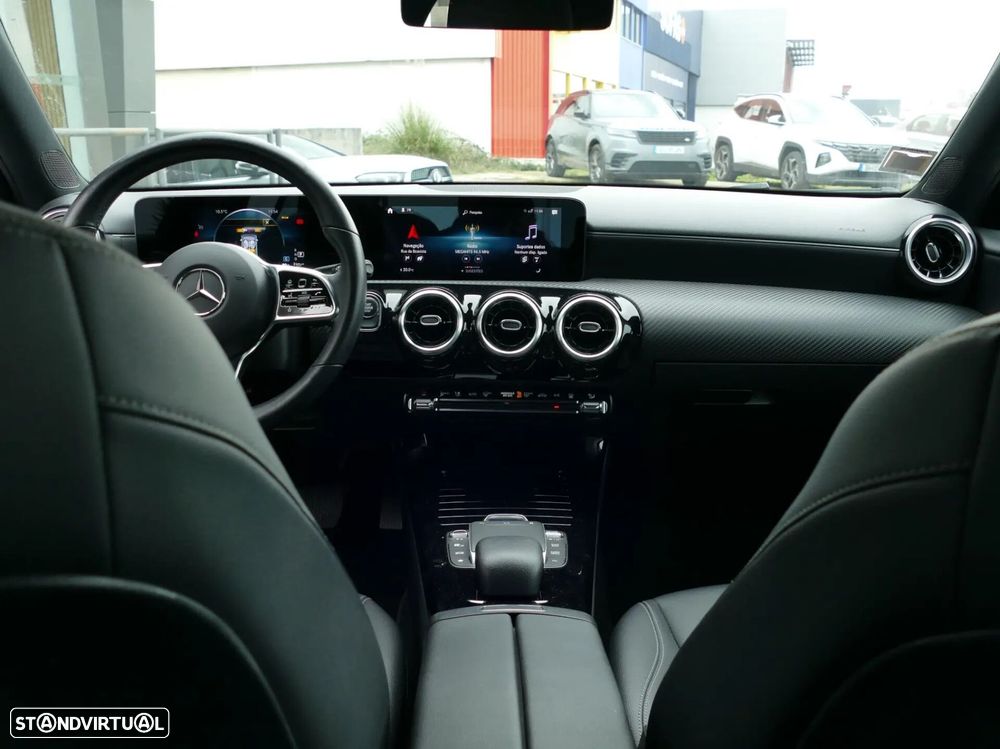 Mercedes-Benz A 250 Style Plus Aut. - 32