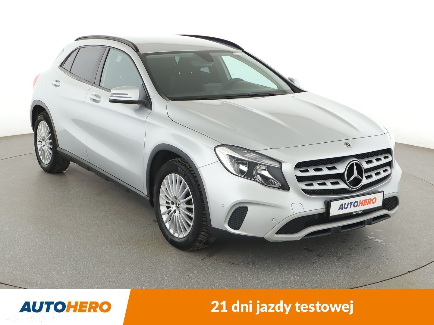 Mercedes-Benz GLA 180 - 8