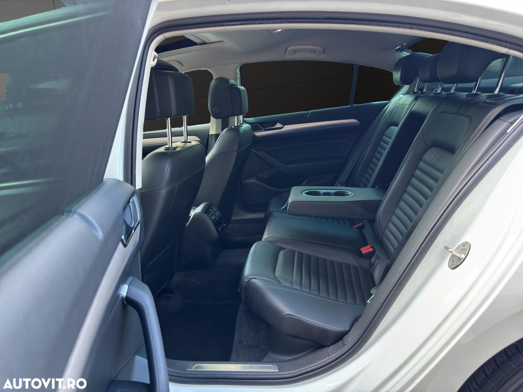 Volkswagen Passat - 8