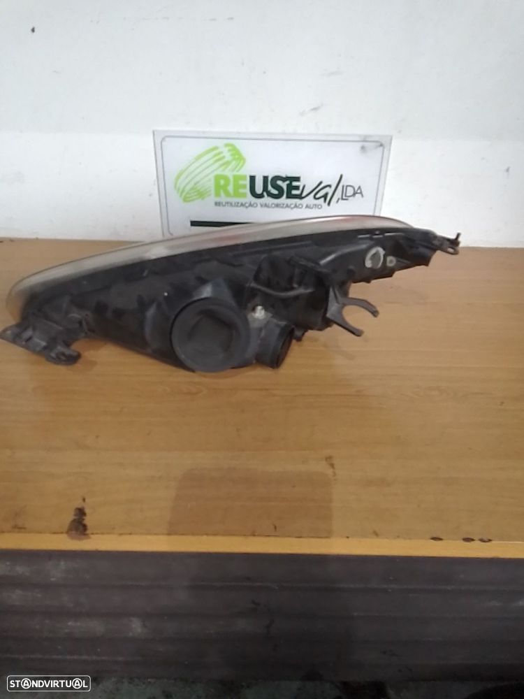 Ótica Dto Citroen C4 Picasso I Veículo Multiuso (Ud_) - 2