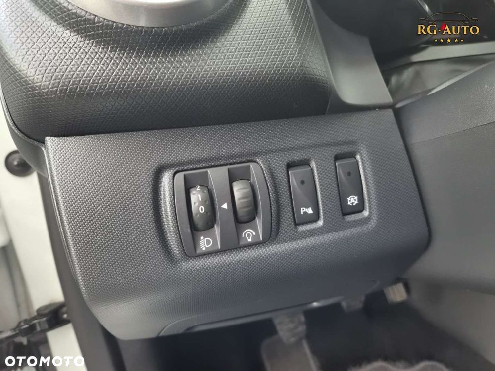 Renault Clio - 24
