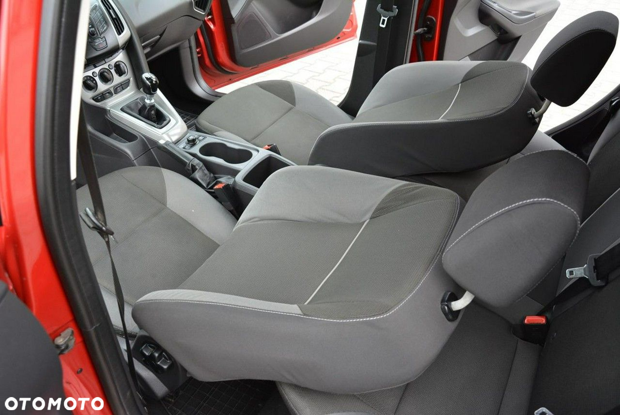 Ford Focus - 21