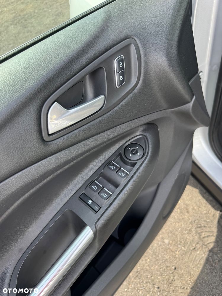 Ford Kuga 2.0 TDCi Trend - 20