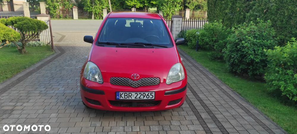 Toyota Yaris 1.0 Base - 2