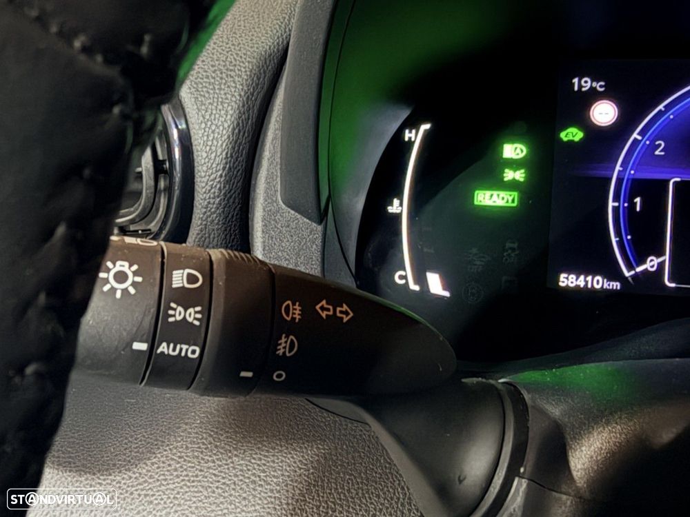 Toyota Yaris Cross 1.5 HDF Premier Edition - 22