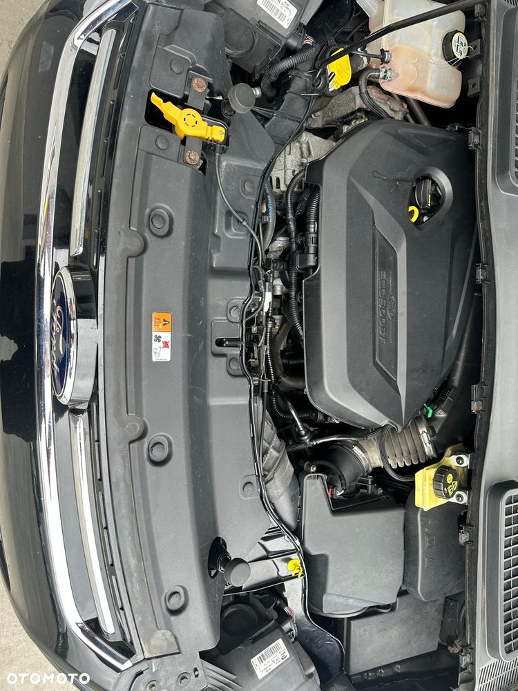 Ford Kuga - 8