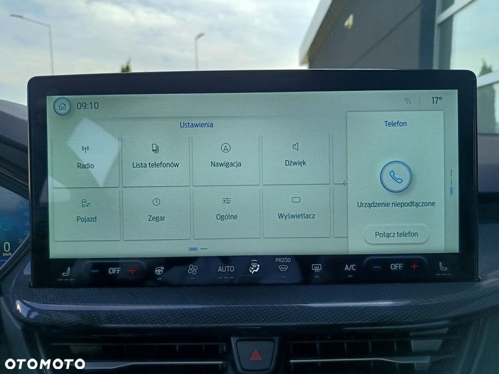 Ford Focus 1.0 EcoBoost mHEV ST-Line X - 32