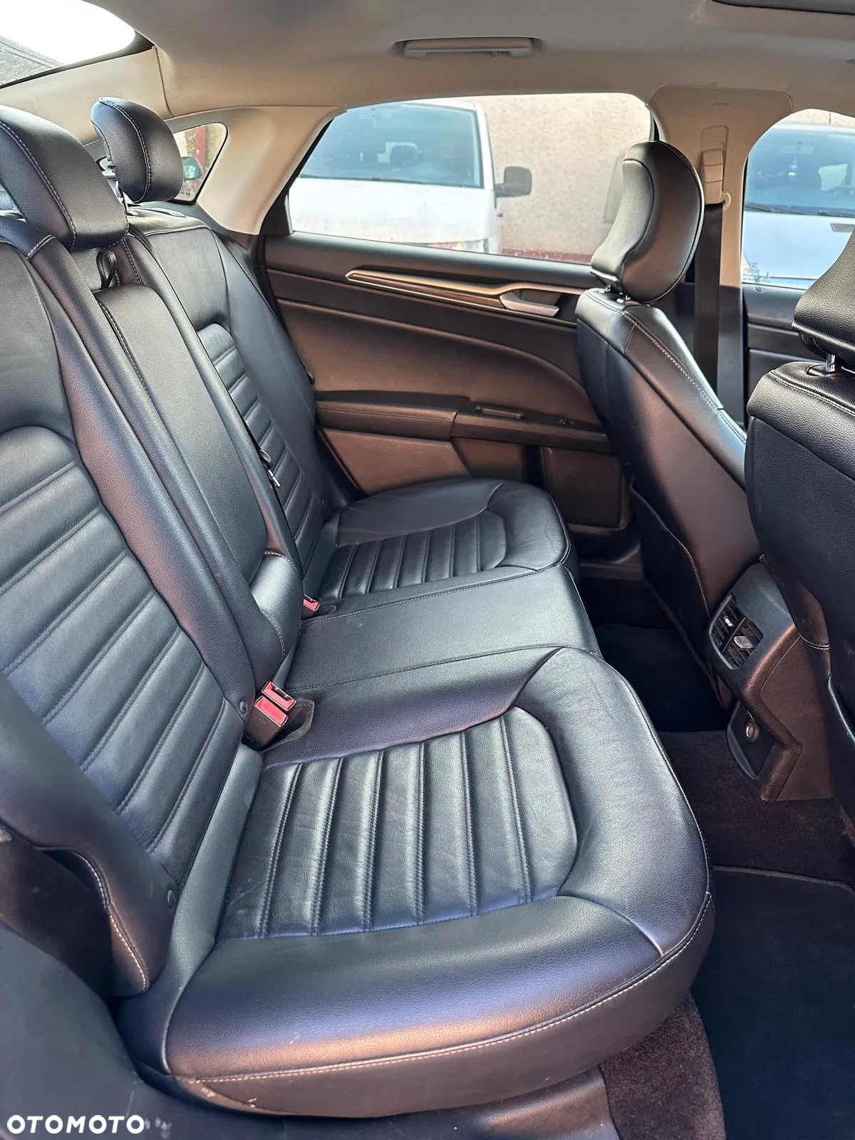 Ford Fusion 2.0 EcoBoost Titanium - 10