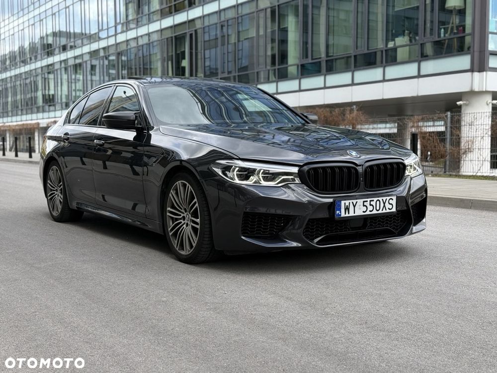 BMW Seria 5 M550i xDrive - 15