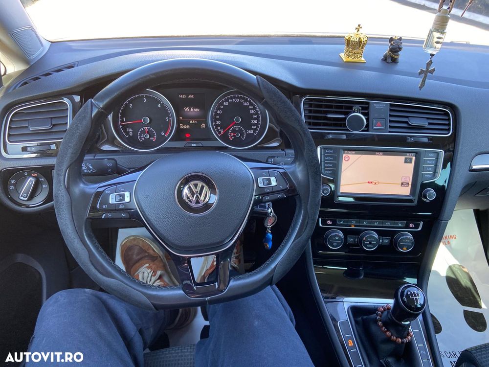 Volkswagen Golf 1.6 TDI BlueMotion Comfortline - 9