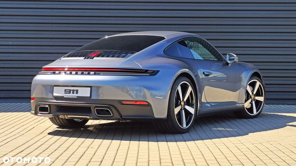 Porsche 911 - 4