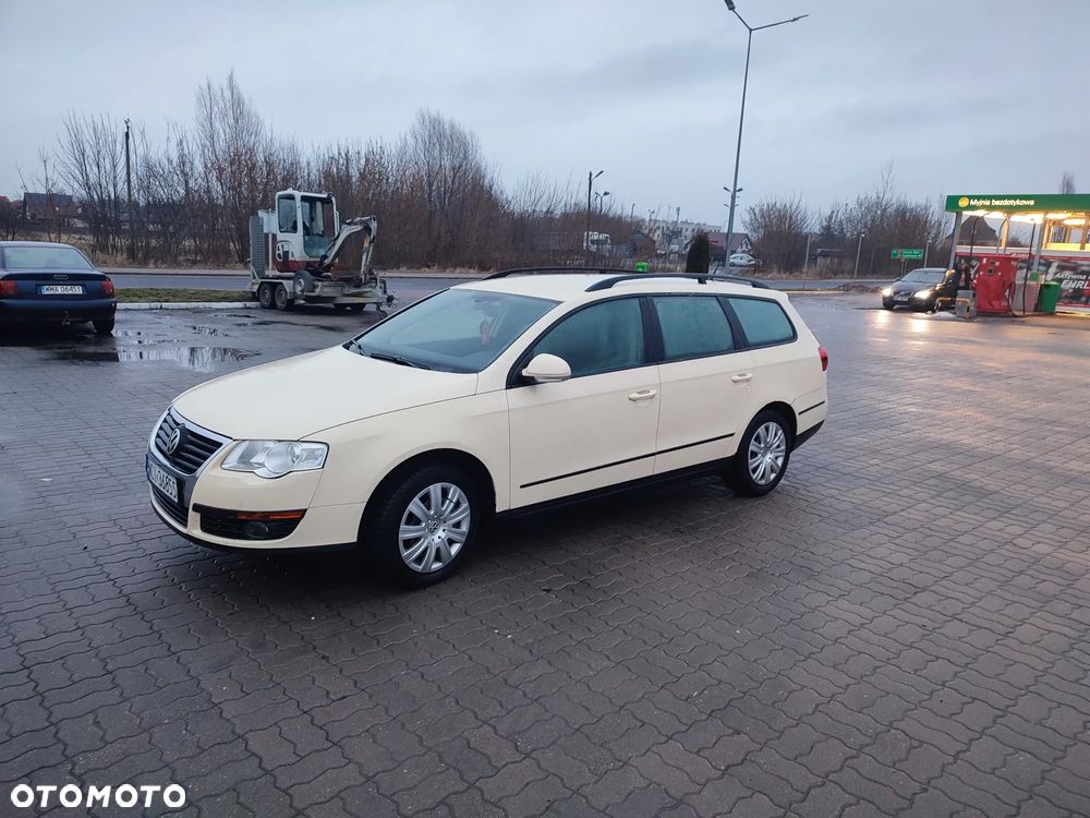 Volkswagen Passat 1.9 TDI Comfortline - 2