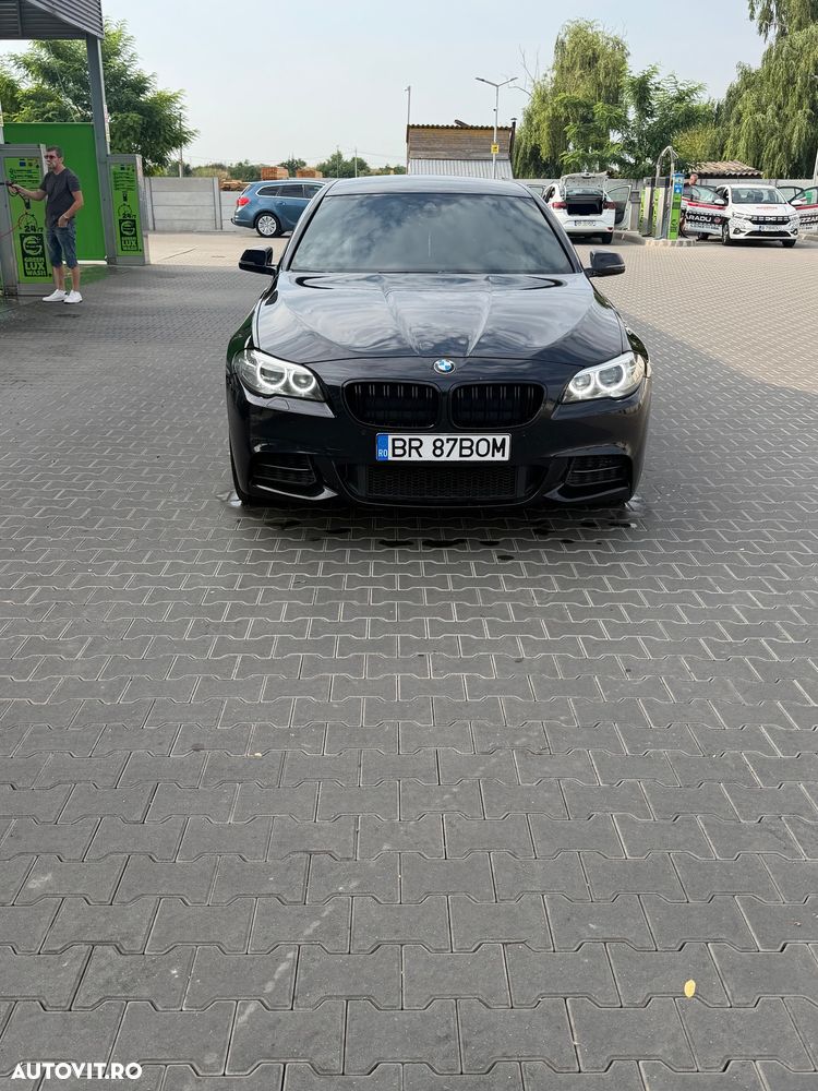 BMW Seria 5 530d xDrive - 12