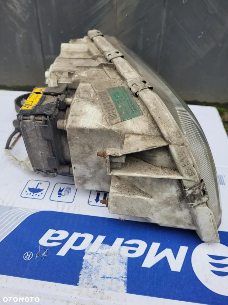 Lampy przednie Volvo V40 S40 czarne - 8