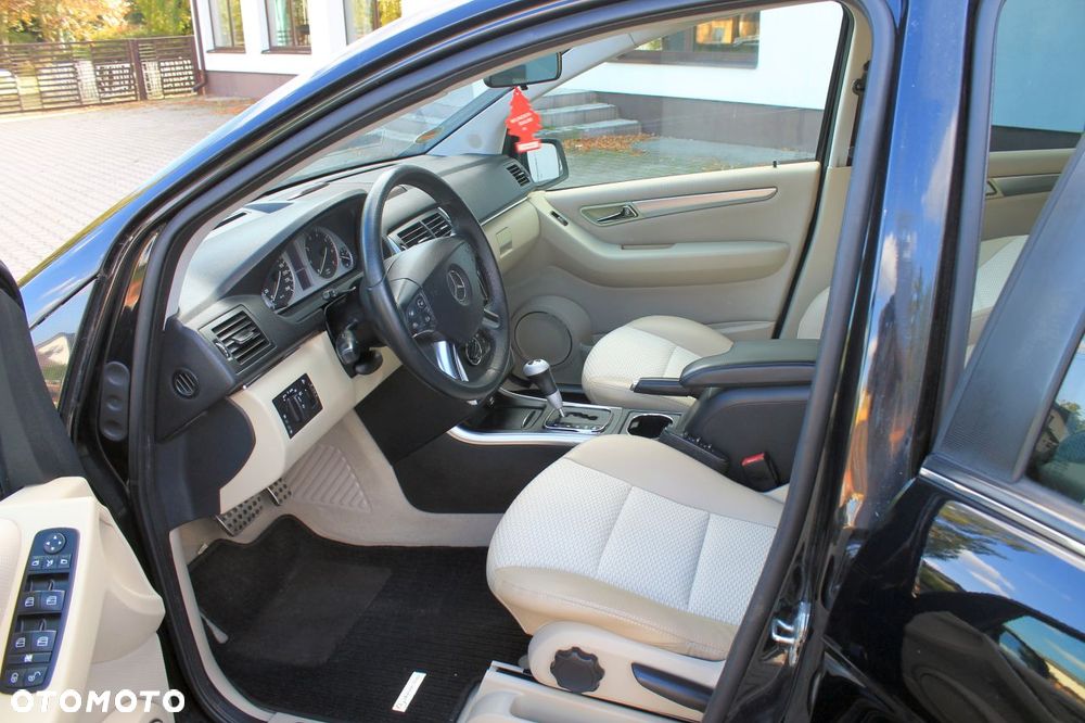 Mercedes-Benz Klasa B 170 Autotronic Special Edition - 23