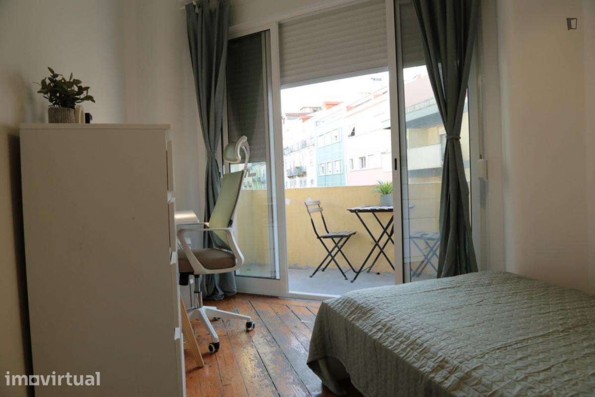 Quarto - localizado em Alameda Lisbon - Grande imagem: 2/26