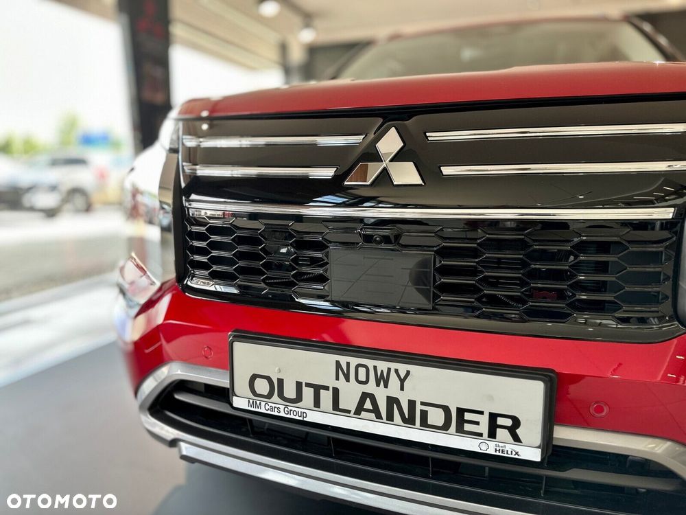 Mitsubishi Outlander - 13
