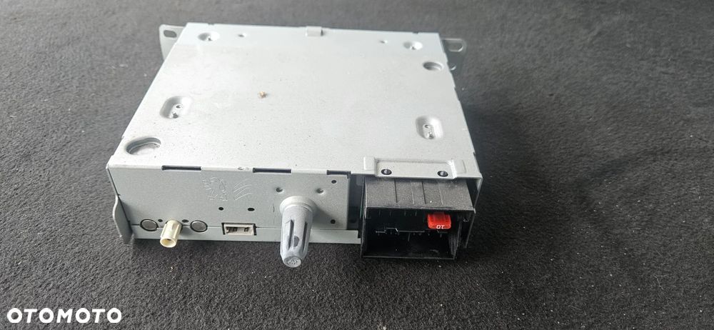 Radio CD fabryczne 9666994780 Citroen C4 II B7 - 2
