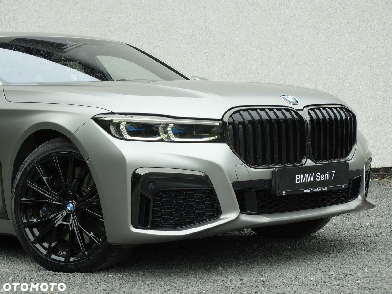 BMW Seria 7 - 8