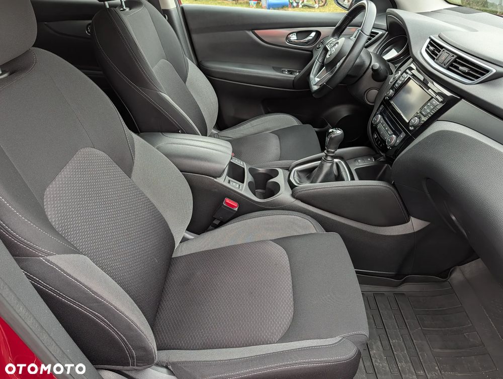 Nissan Qashqai 1.5 dCi N-Connecta - 20