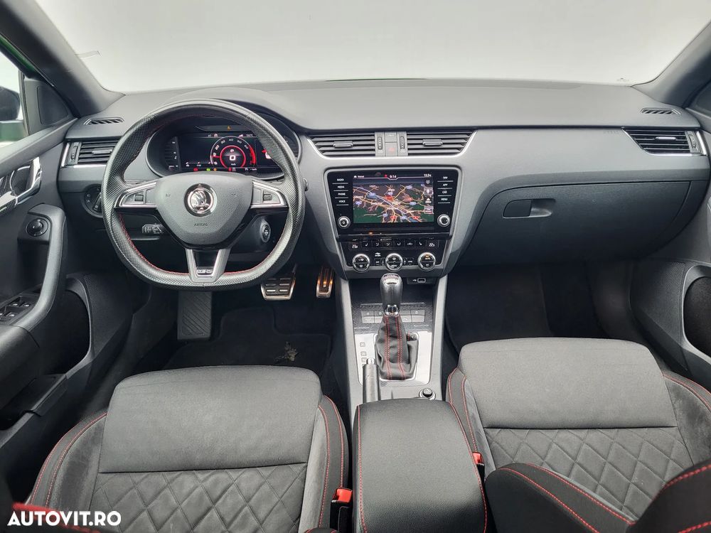 Skoda Octavia 2.0 TSI DSG RS - 15