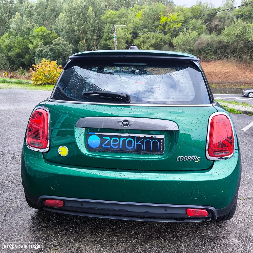 MINI 3 Portas Cooper SE - 4