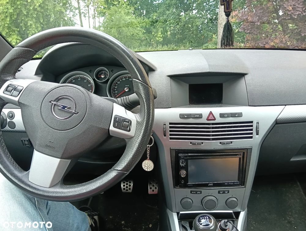 Opel Astra 2.0 Turbo Cosmo - 8
