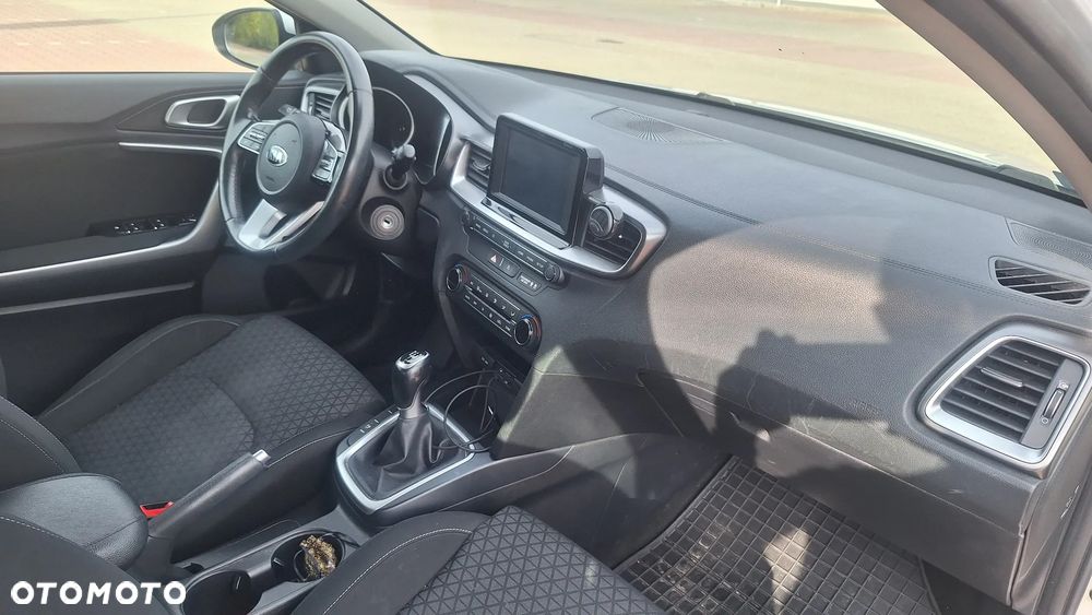 Kia Ceed 1.4 M - 6