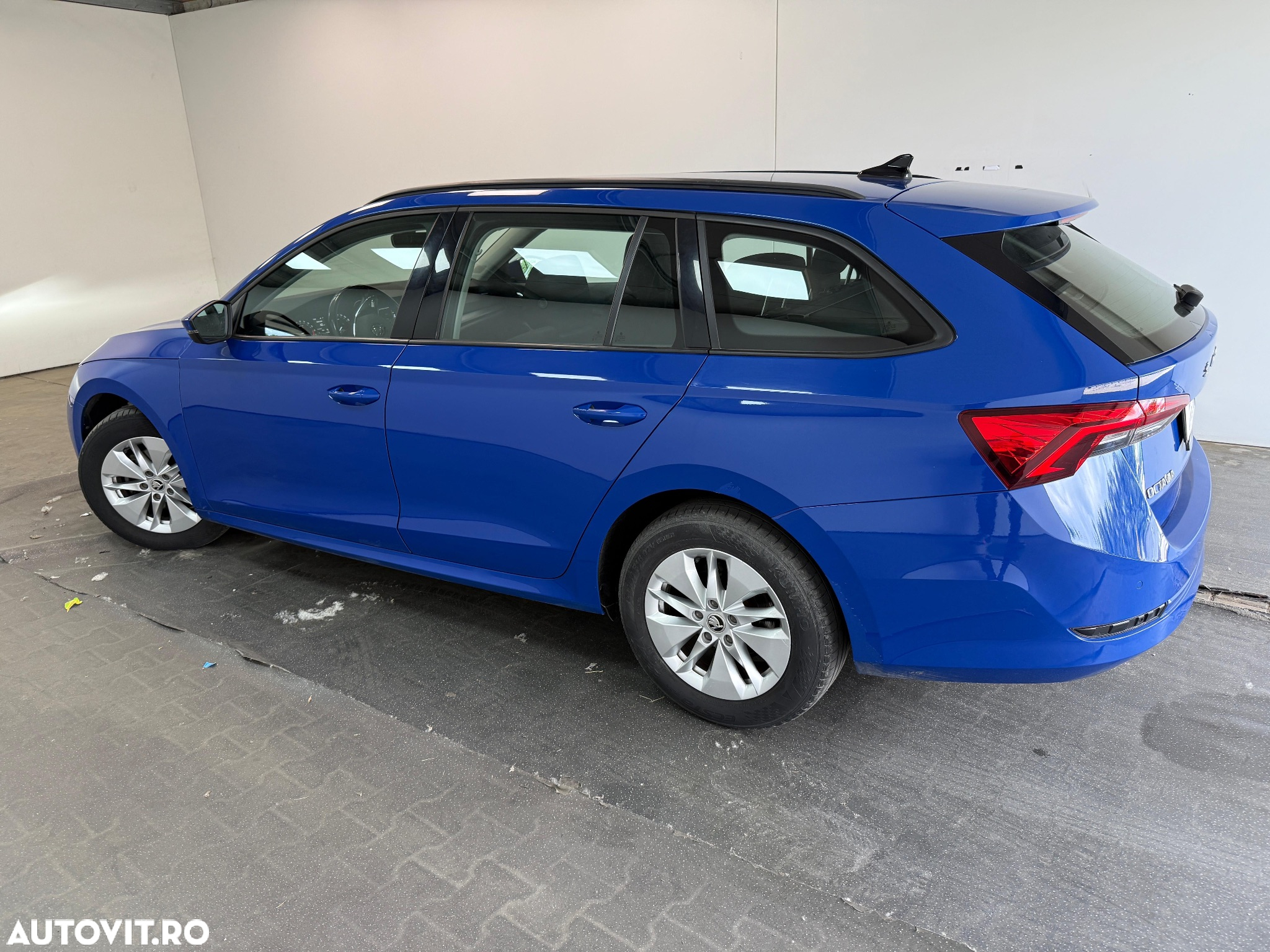 Skoda Octavia Combi Diesel 2.0 TDI DSG Ambition - 22