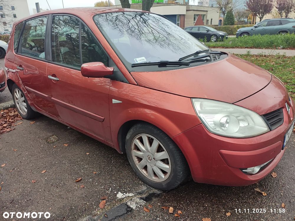Renault Scenic - 1