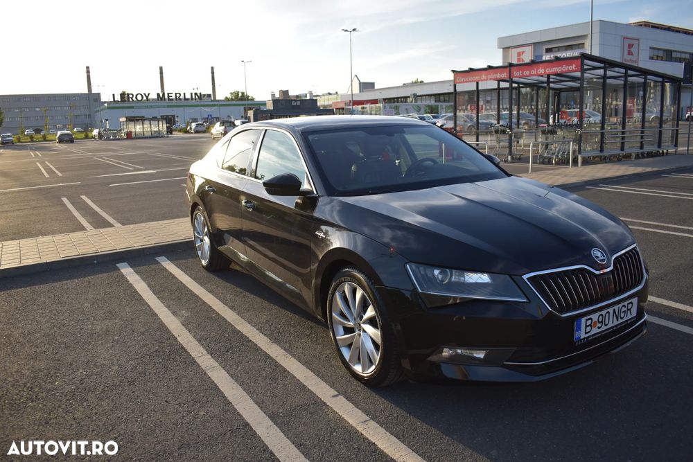 Skoda Superb 2.0 TSI DSG 4X4 Laurin & Klement - 3