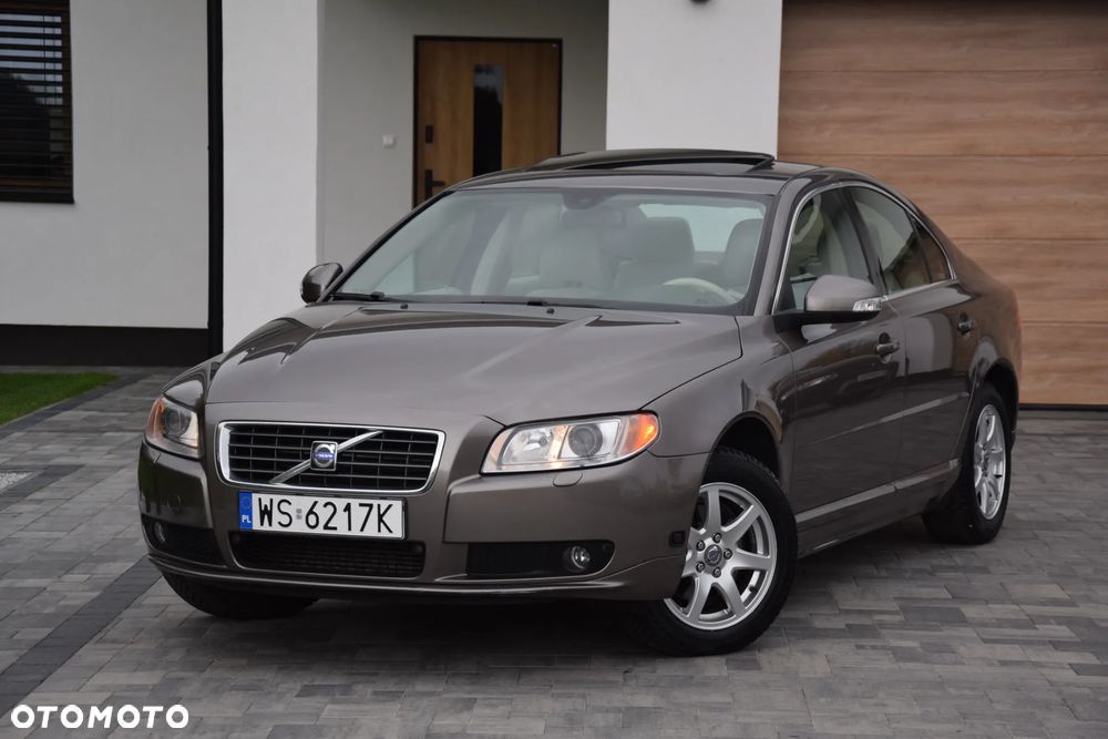 Volvo S80 2.5T Momentum - 1