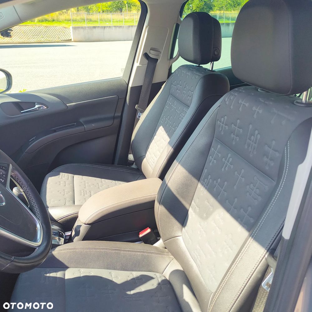Opel Meriva 1.4 T Cosmo - 15