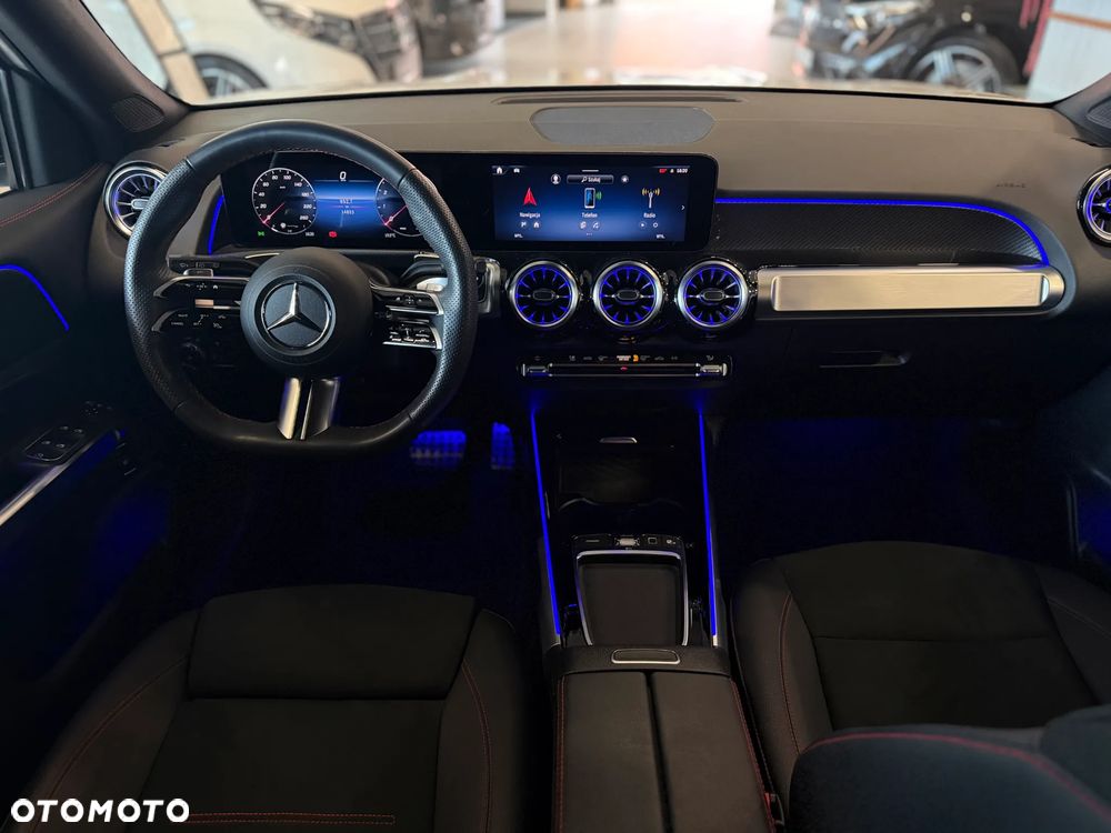 Mercedes-Benz GLB 200 AMG Line 7G-DCT - 5