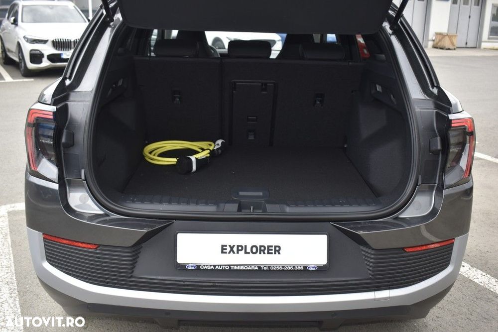 Ford Explorer - 14