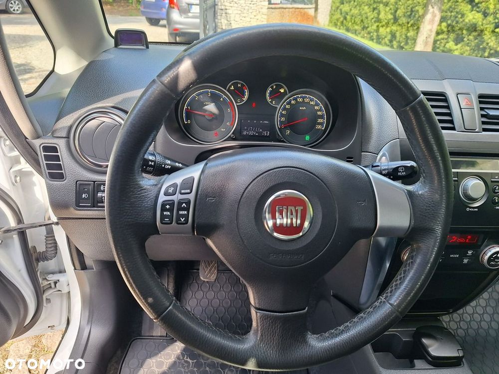 Fiat Sedici 2.0 Multijet 16V 4x4 Emotion - 11