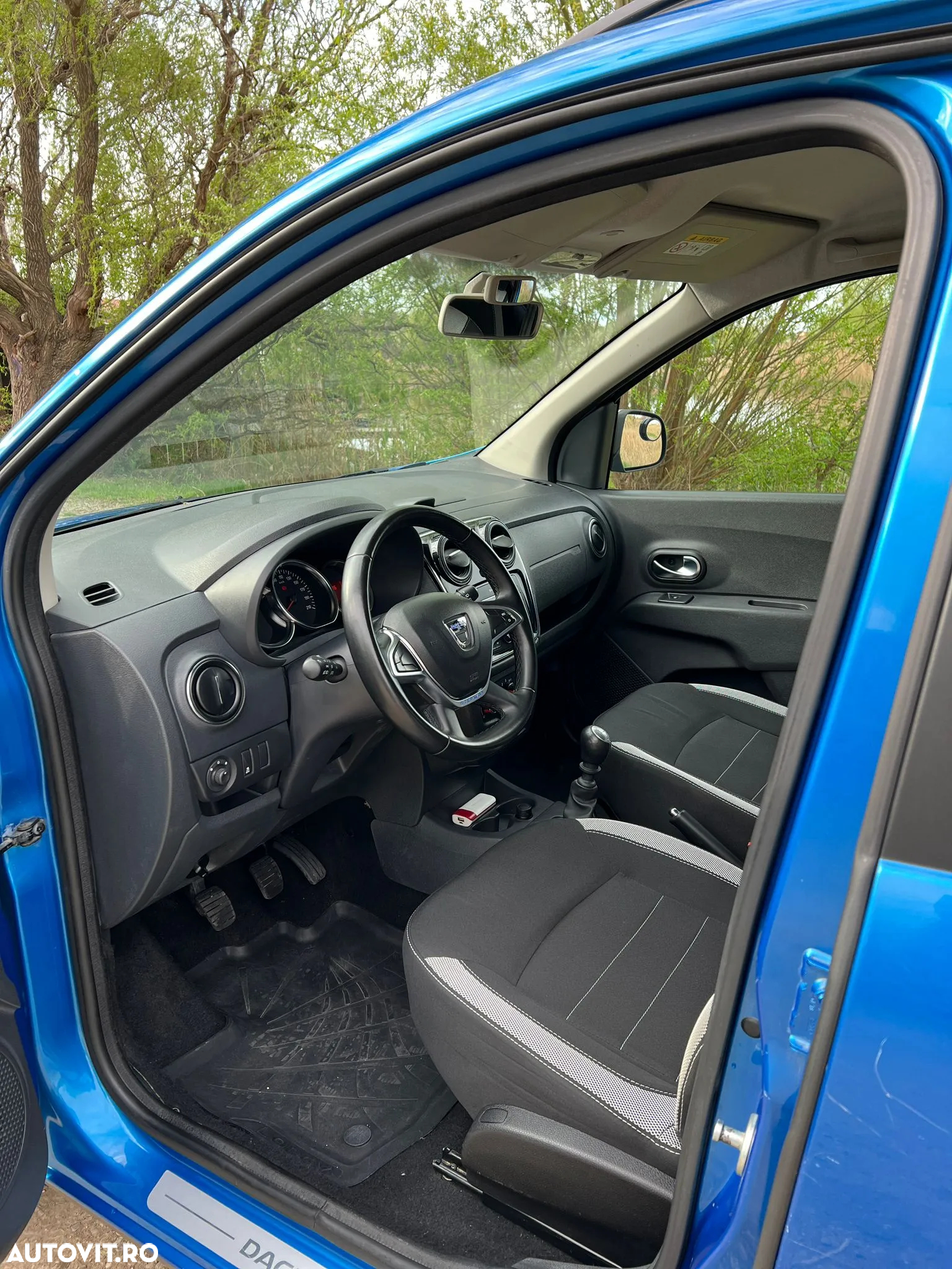 Dacia Lodgy 1.5 Blue dCi Stepway - 5